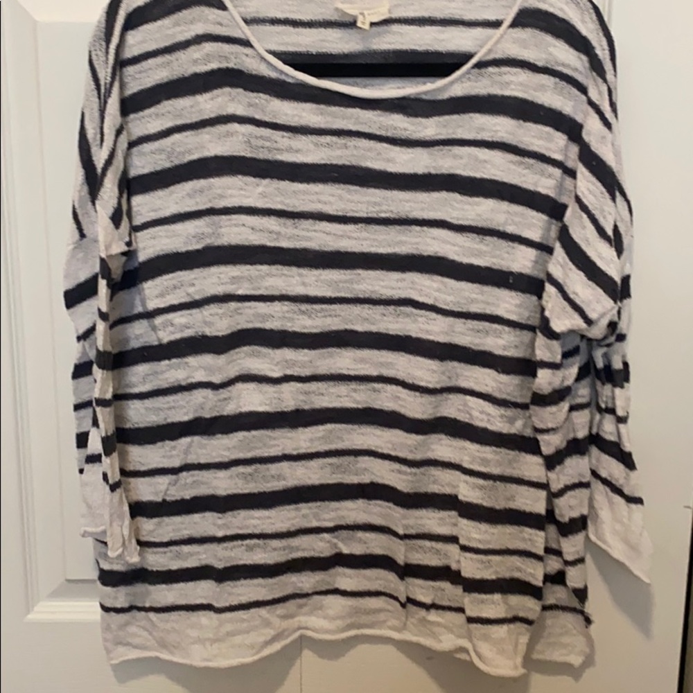 Lou and grey light weight long shirt